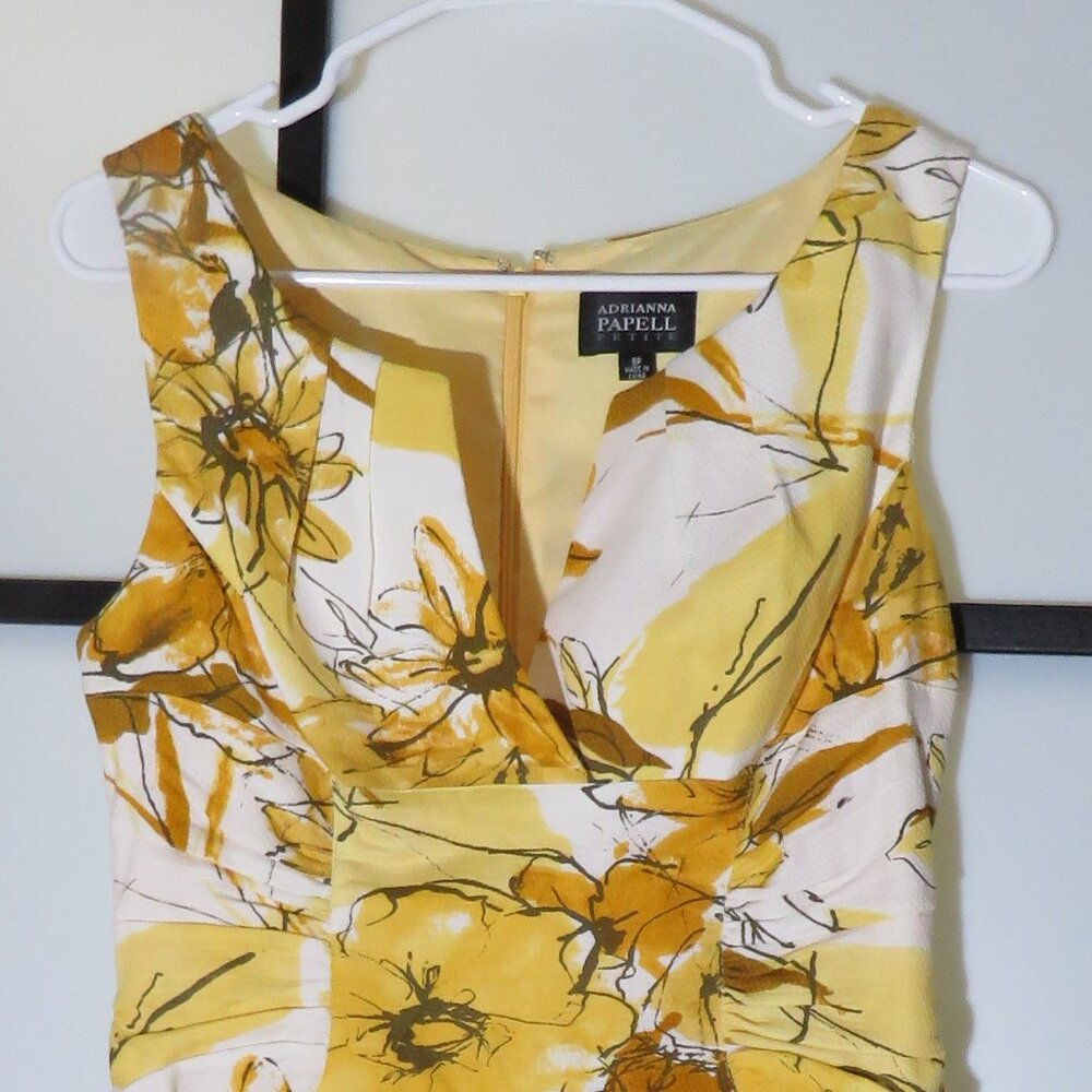 Adrianna Papell sleeveless short dress 9 Petite